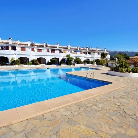 Апартаменты Jane - Holiday With Swimming Pool In